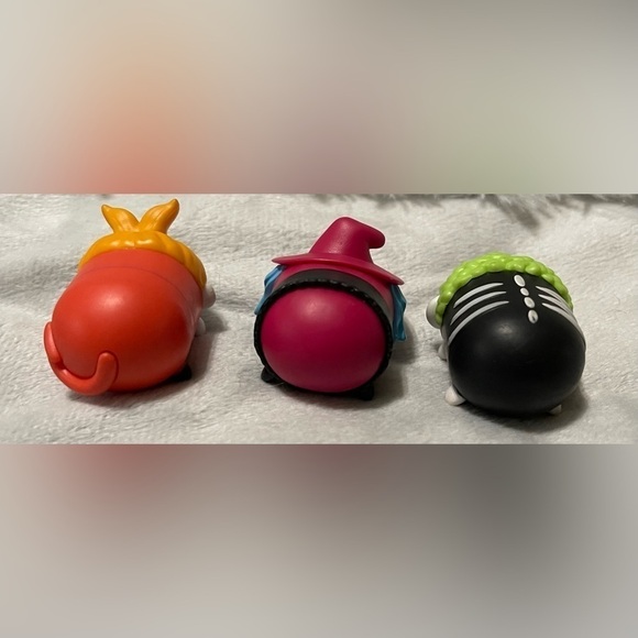 Lot of (9) Nightmare Before Christmas Figures - Picture 8 of 12